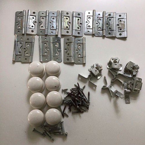 Job lot door knobs hinges - lot,