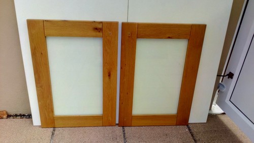 Pair solid light oak shaker - pair,