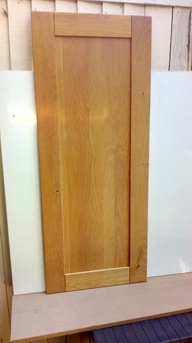 Solid light oak shaker - 1,