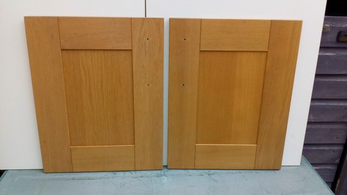 Pair solid light - of, oak