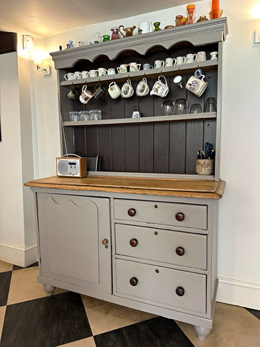 Antique farmhouse style