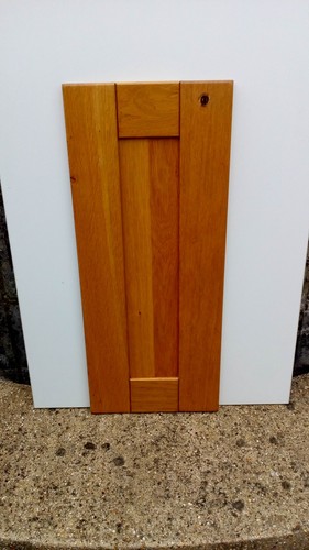 Solid light oak shaker - 1,